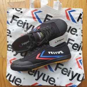 New Feiyue 1920 Edition Sneakers w/ Tote